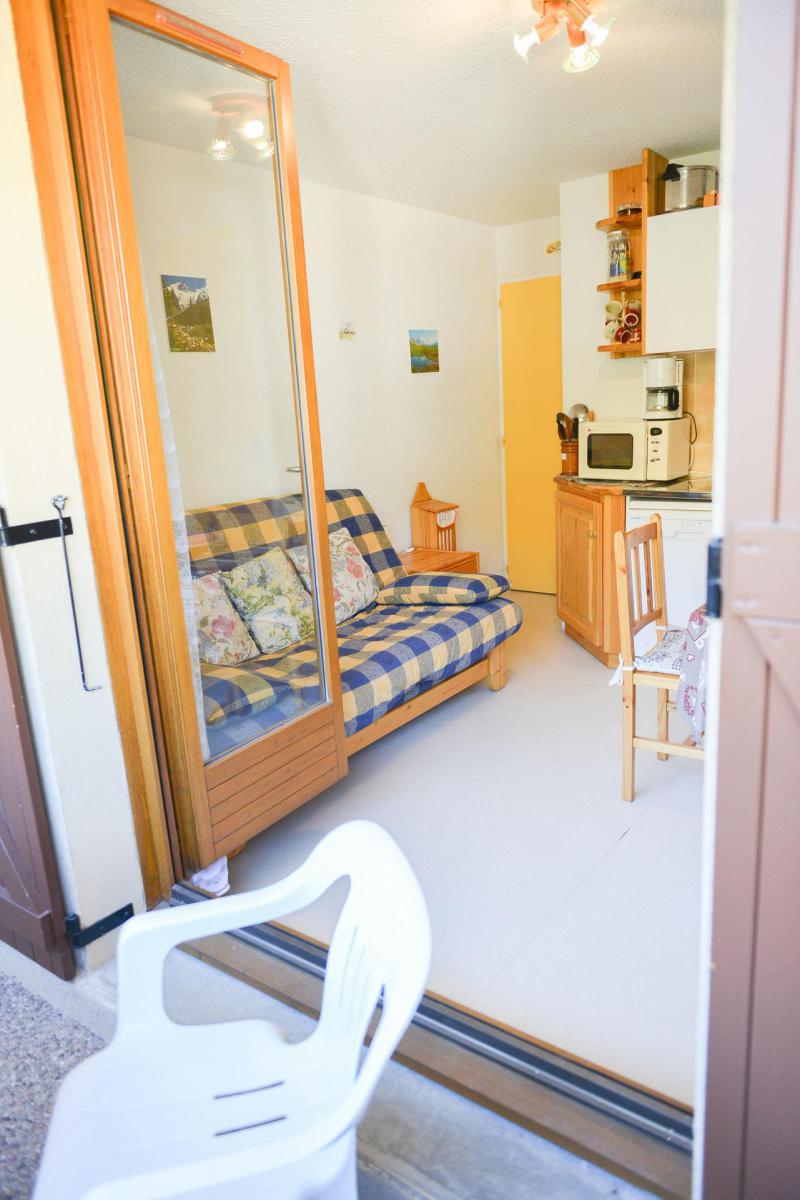 Rent in ski resort Studio cabin 4 people (17) - Résidence le Thymel - Valloire - Living room