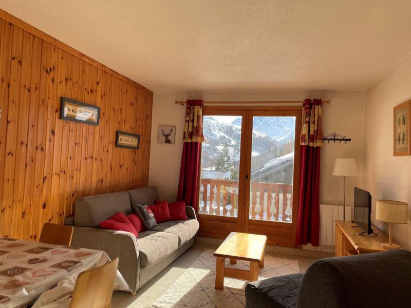 Rent in ski resort Studio sleeping corner 5 people (47) - Résidence les Arolles - Valloire - Living room