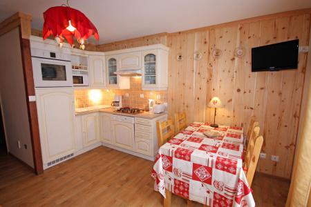 Ski verhuur Appartement duplex 3 kamers 4 personen - Chalet Antarès - Valloire - Woonkamer