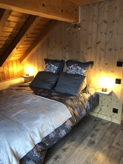 Rent in ski resort 5 room duplex chalet 10 people - Chalet Colenfrey - Valloire - Bedroom