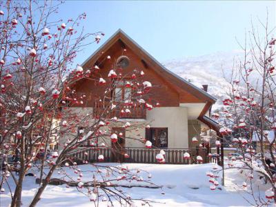 Holiday in mountain resort Chalet les Ecrins - Valloire - Winter outside