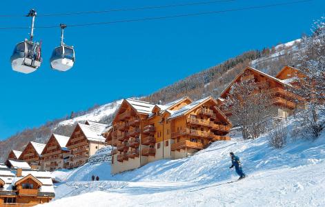 Location au ski Le Hameau et les Chalets de la Vallée d'Or - Valloire - Extérieur hiver