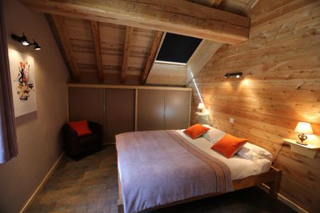 Rent in ski resort 3 room apartment 6 people (9) - Les Chalets d'Adrien - Valloire - Bedroom