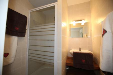 Rent in ski resort 5 room duplex apartment 10 people (4) - Les Chalets d'Adrien - Valloire - Bedroom