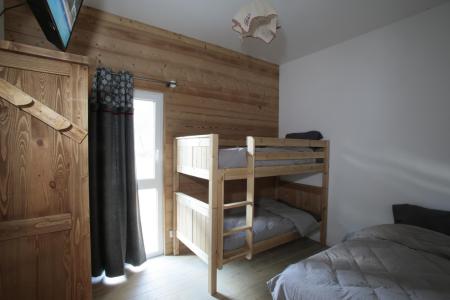 Rent in ski resort Les Chalets du Grand Galibier - Valloire - Bedroom