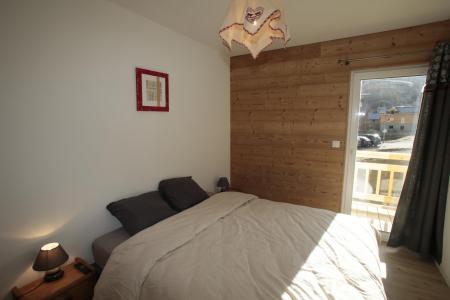 Rent in ski resort Les Chalets du Grand Galibier - Valloire - Bedroom