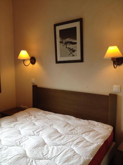 Rent in ski resort 2 room apartment 4 people (4) - Les Chalets Valoria - Valloire - Bedroom