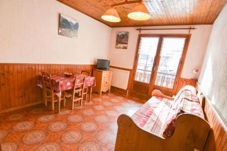 Rent in ski resort 2 room apartment 4 people - Maison Grand Galibier - Valloire - Living room