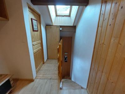 Alquiler al esquí Apartamento dúplex 3 piezas 8 personas (83) - Résidence Bételgeuse - Valloire - Escalera