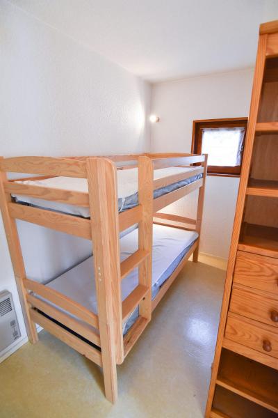 Rent in ski resort Studio cabin 4 people (209) - Résidence la Croix du Sud - Valloire - Bunk beds