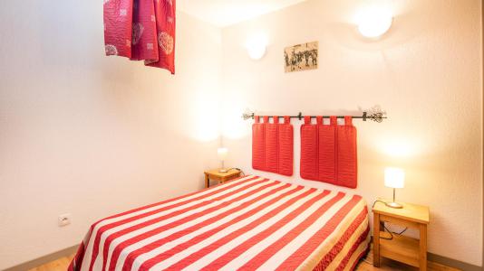 Rent in ski resort 3 room duplex apartment cabin 7 people - Résidence le Hameau de Valloire - Valloire - Bedroom