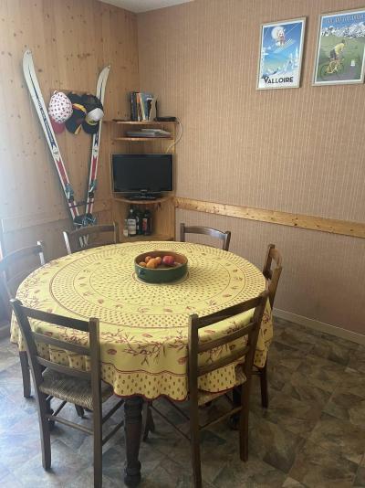 Rent in ski resort 2 room apartment cabin 4 people (402) - Résidence les Choseaux - Valloire