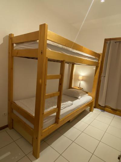 Rent in ski resort 2 room apartment sleeping corner 4 people (26) - Résidence Tigny - Valloire - Bunk beds