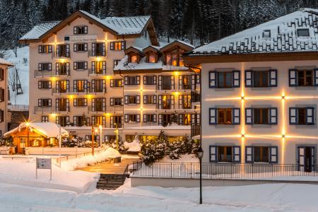 Location au ski Résidence et Spa Vallorcine Mont Blanc - Vallorcine - Extérieur hiver