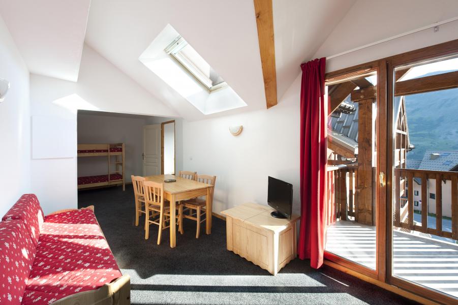 Rent in ski resort Les Hauts de Valmeinier - Valmeinier - Living room