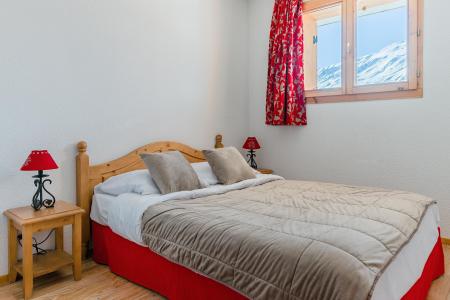 Rent in ski resort Résidence Lagrange le Grand Panorama 2 - Valmeinier - Bedroom