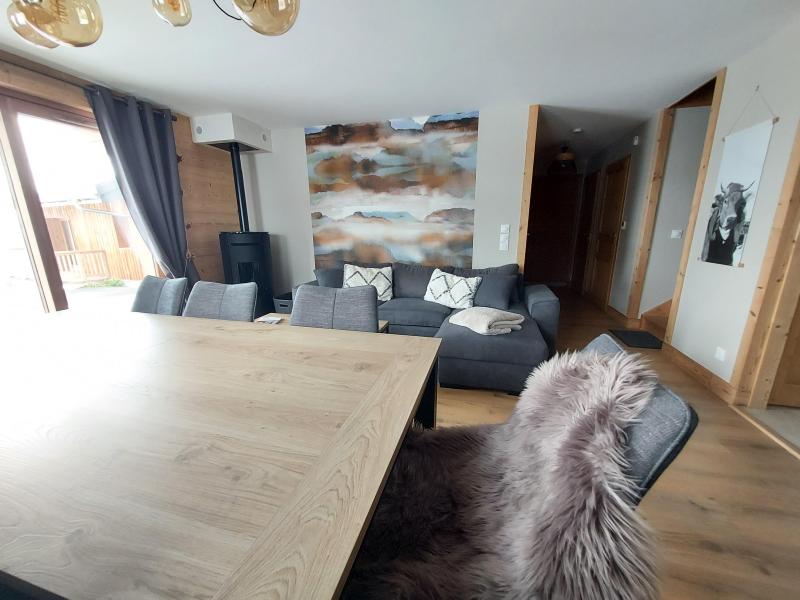 Ski verhuur Chalet 4 kamers 6 personen - Chalet Hope - Valmorel - Woonkamer