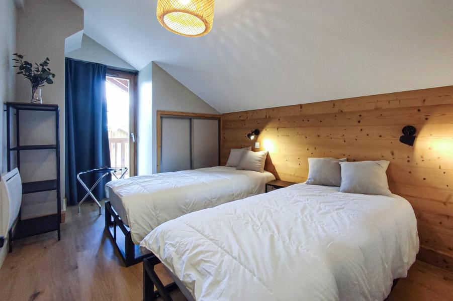 Rent in ski resort 4 room chalet 6 people (Magdalena) - Les Chalets Lumi - Valmorel - Apartment