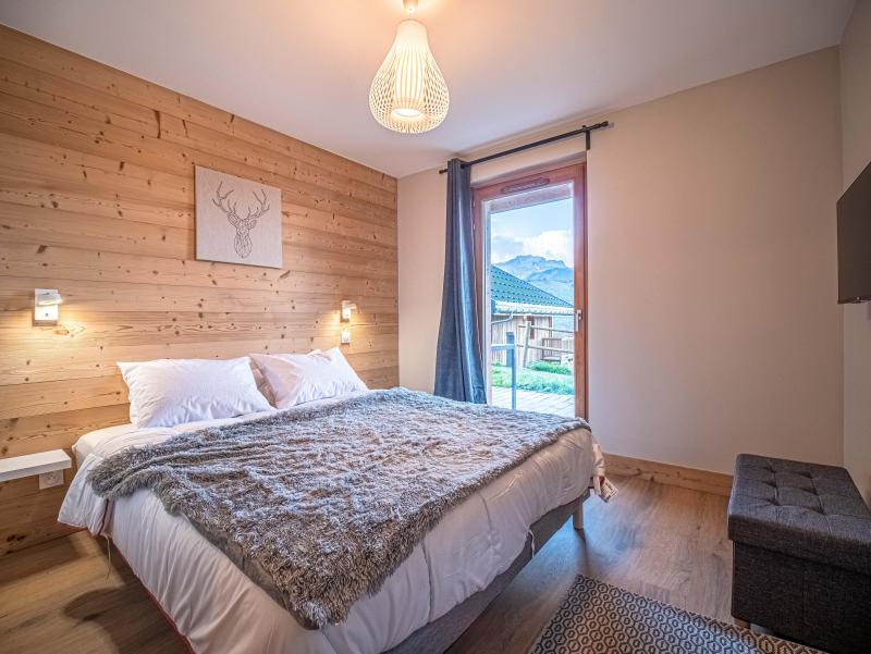 Rent in ski resort 4 room chalet 8 people (Meije) - Les Chalets Lumi - Valmorel