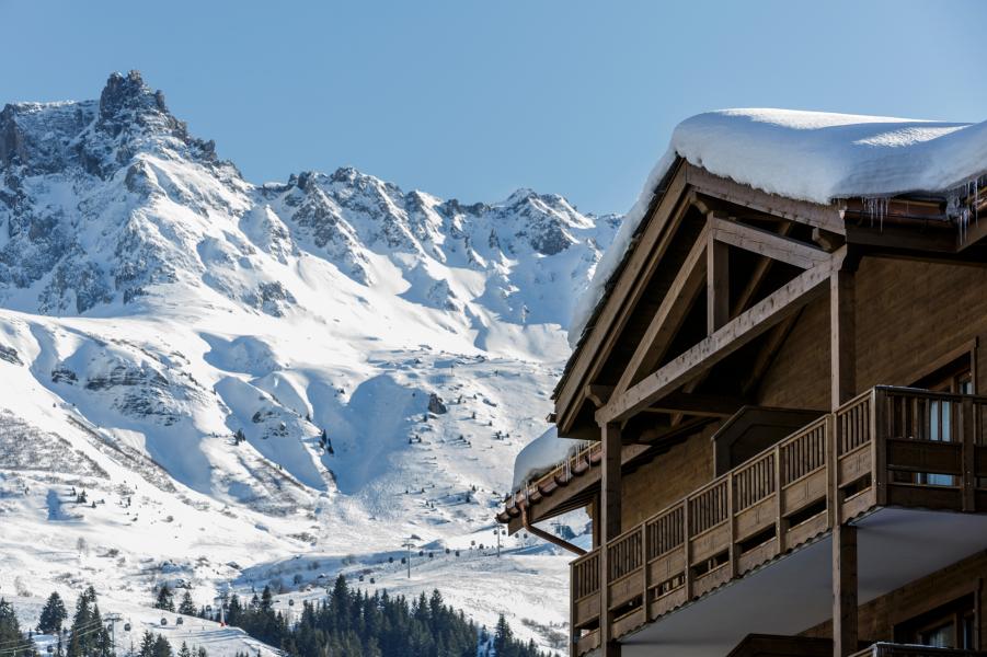 Vacances en montagne Résidence Boutique La Grange Aux Fées - Valmorel - Extérieur hiver