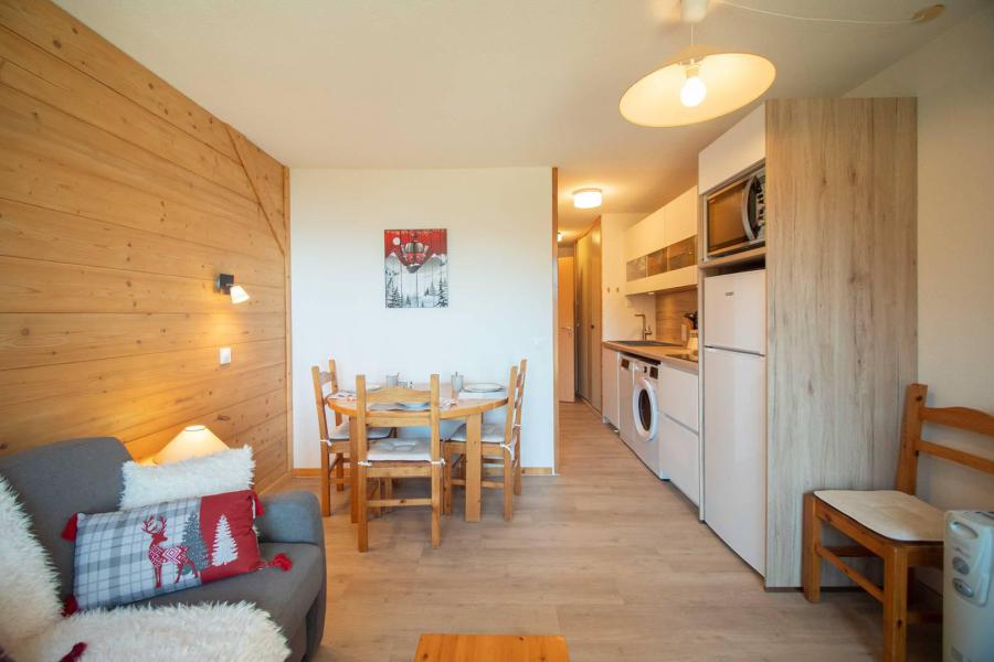 Ski verhuur Appartement 2 kamers 4 personen (454) - Résidence Cheval Blanc - Valmorel - Woonkamer