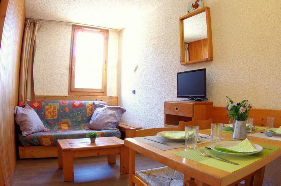 Rent in ski resort Studio 4 people (G287) - Résidence des Pierres Plates - Valmorel - Living room