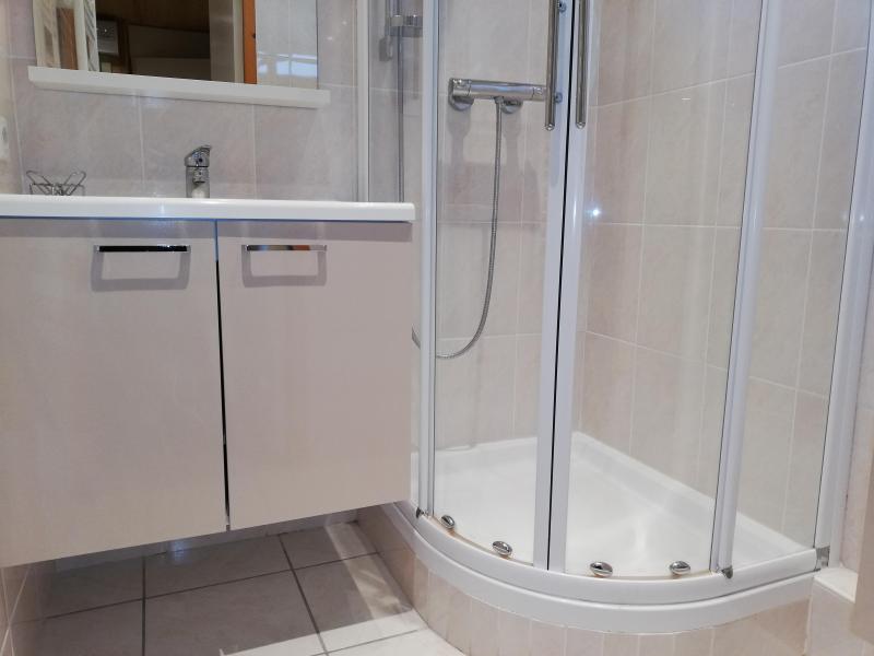 Rent in ski resort Studio 4 people (050) - Résidence le Cristallin - Valmorel - Shower room