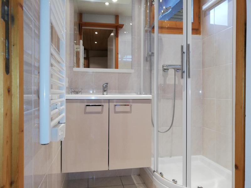 Rent in ski resort Studio 4 people (050) - Résidence le Cristallin - Valmorel - Shower room