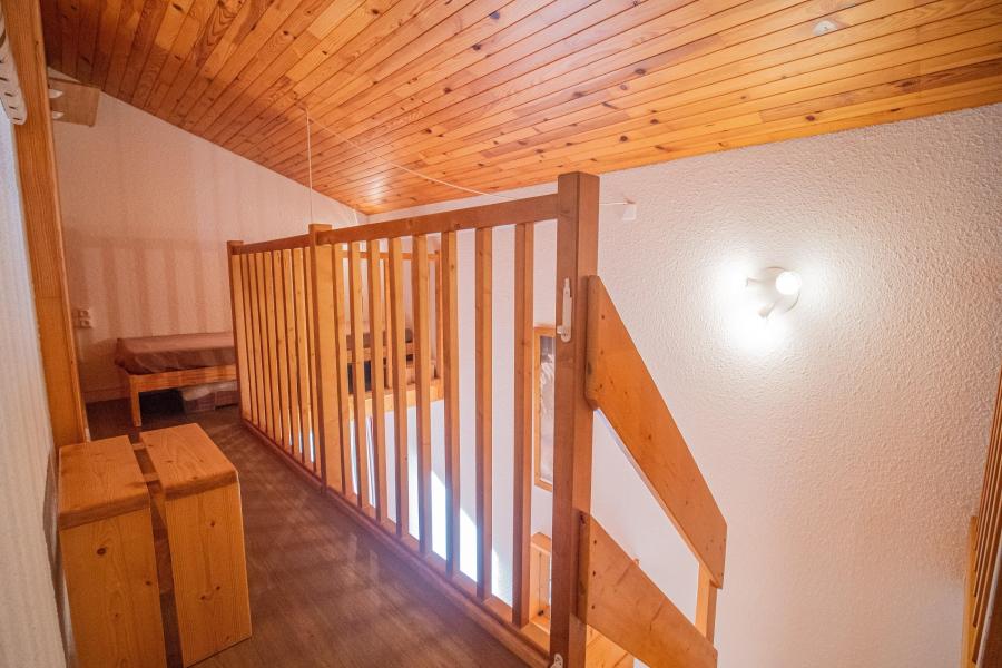 Rent in ski resort 3 room mezzanine apartment 6 people (046) - Résidence le Prariond - Valmorel - Corridor