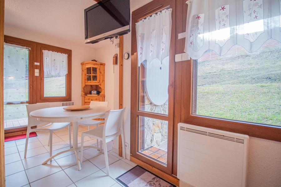 Location au ski Appartement 2 pièces 5 personnes (008) - Résidence le Prariond - Valmorel - Séjour