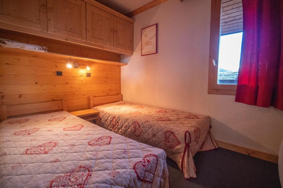 Skiverleih 2-Zimmer-Appartment für 4 Personen (047) - Résidence le Riondet - Valmorel - Schlafzimmer