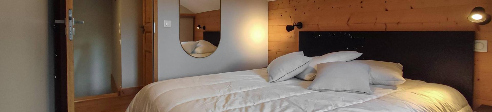 Rent in ski resort 4 room chalet 6 people (Magdalena) - Les Chalets Lumi - Valmorel - Apartment