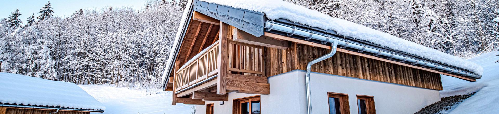 Rent in ski resort 4 room chalet 8 people (Meije) - Les Chalets Lumi - Valmorel - Winter outside