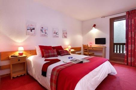 Rent in ski resort Comfort Room (1 or 2 persons) - Hôtel du Bourg - Valmorel - Double bed