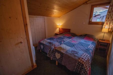 Rent in ski resort 4 room duplex apartment cabin 6-8 people (VAL220) - La Résidence la Valériane - Valmorel - Bedroom