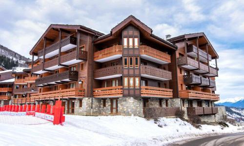 Rent in ski resort Résidence Athamante et Valériane - Maeva Home - Valmorel - Winter outside