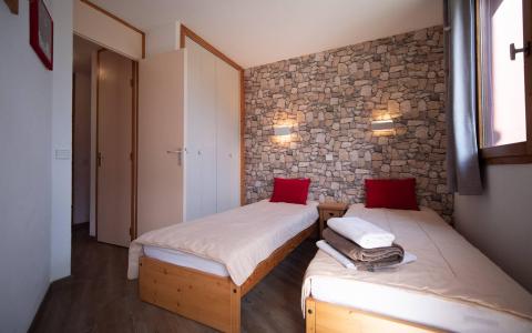 Rent in ski resort 2 room apartment 4 people (G468) - Résidence Camarine - Valmorel - Bedroom