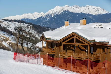 Rent in ski resort Résidence CGH Boutique La Grange Aux Fées - Valmorel - Winter outside