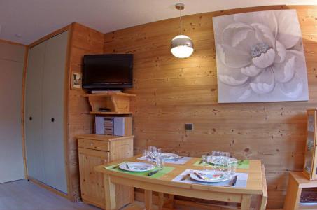 Ski verhuur Appartement 2 kamers 4 personen (G390) - Résidence Cheval Blanc - Valmorel - Woonkamer