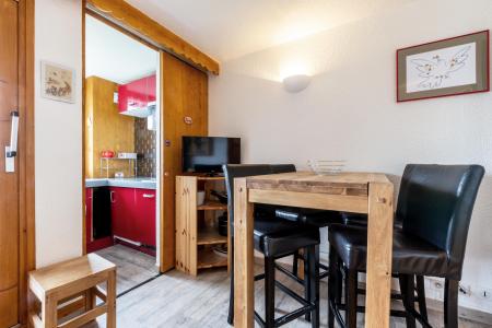 Rent in ski resort 2 room apartment 4 people (047) - Résidence le Cristallin - Valmorel - Table
