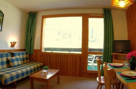 Rent in ski resort 2 room apartment 6 people (G146) - Résidence les Marches - Valmorel - Living room