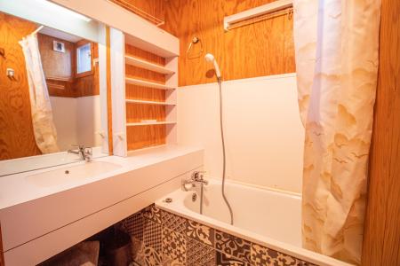 Rent in ski resort 2 room apartment 6 people (029) - Résidence les Teppes - Valmorel - Bath-tub