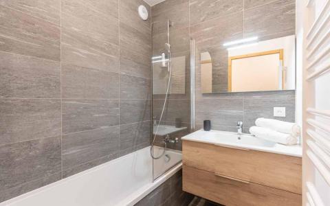 Rent in ski resort 4 room apartment 7 people (G461) - Résidence Lumi - Valmorel - Bath-tub