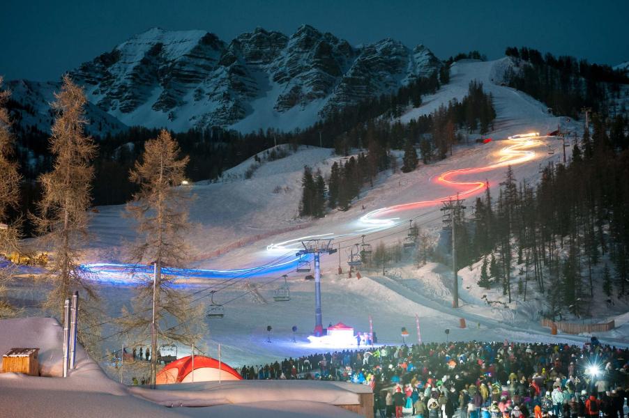 Location au ski Chalet Tilia - Vars - Extérieur hiver