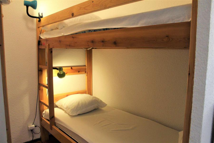 Rent in ski resort Studio sleeping corner 4 people (0405) - La Résidence les Colchiques - Vars