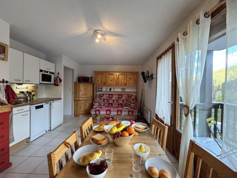Ski verhuur Appartement 2 kamers bergnis 6 personen (10) - Le Bois du Fau - Vars - Woonkamer