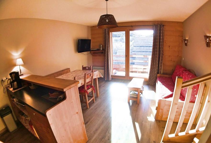 Wynajem na narty Apartament 3 pokojowy 6 osób (C61) - Le Hameau des Rennes - Vars - Pokój gościnny