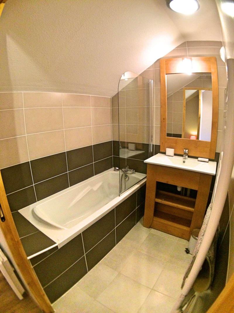 Location au ski Appartement 3 pièces 6 personnes (C61) - Le Hameau des Rennes - Vars - Salle de bain