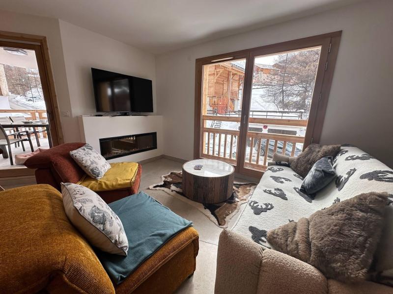 Ski verhuur Appartement 4 kamers 8 personen (103) - Le Solea - Vars - Woonkamer