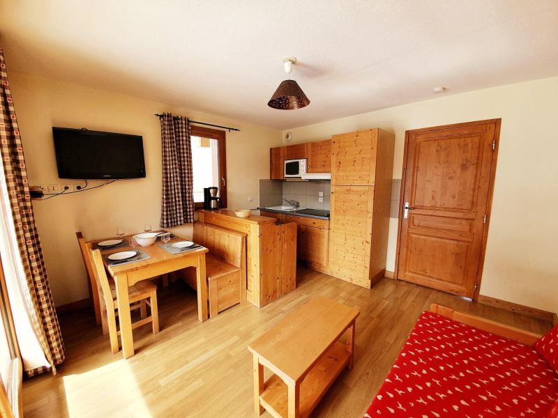 Rent in ski resort 2 room apartment 4 people (B53) - Les Chalets des Rennes - Vars - Living room